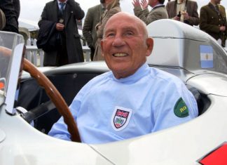 Tributes pour in for fallen F1 legend, Sir Stirling Moss