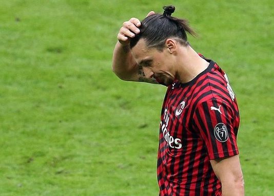 Ibrahimovic injured in Milan training