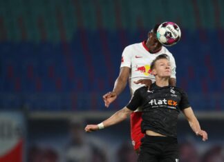 Bundesliga: Last-gasp winner caps fightback as Leipzig keep pace with Bayern