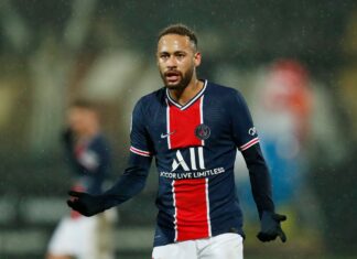 Giuly questions Neymar attitude