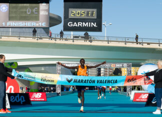 Cherono finally claims Valencia, Jelagat makes it a Kenyan double.