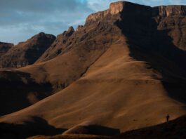 uKhahlambha hosts the Southern Africa’s top trail athletes at Ultra-trail Drakensberg mountain extravaganza
