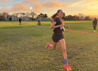 Aynslee wins big at UCT Memorial 10km as champions of the past remember Isavel Roche-Kelly