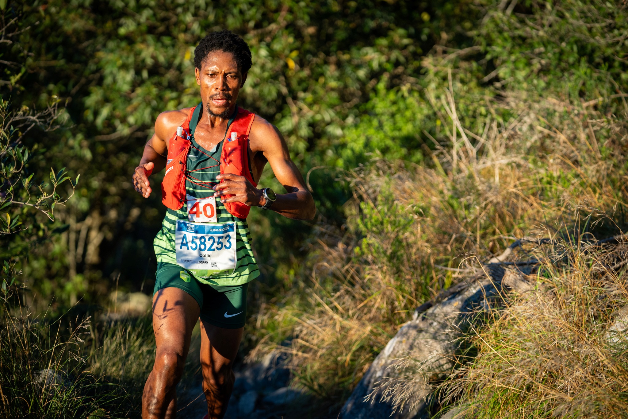 Kanyimo and Marais sparkle on the slopes of Devil’s Peak as trail running opens the Two Oceans weekend.